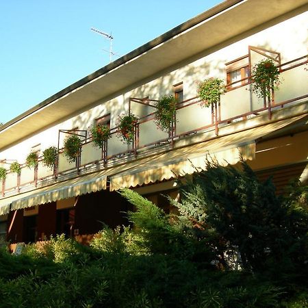 Albergo La Genzianella Miasino Dış mekan fotoğraf
